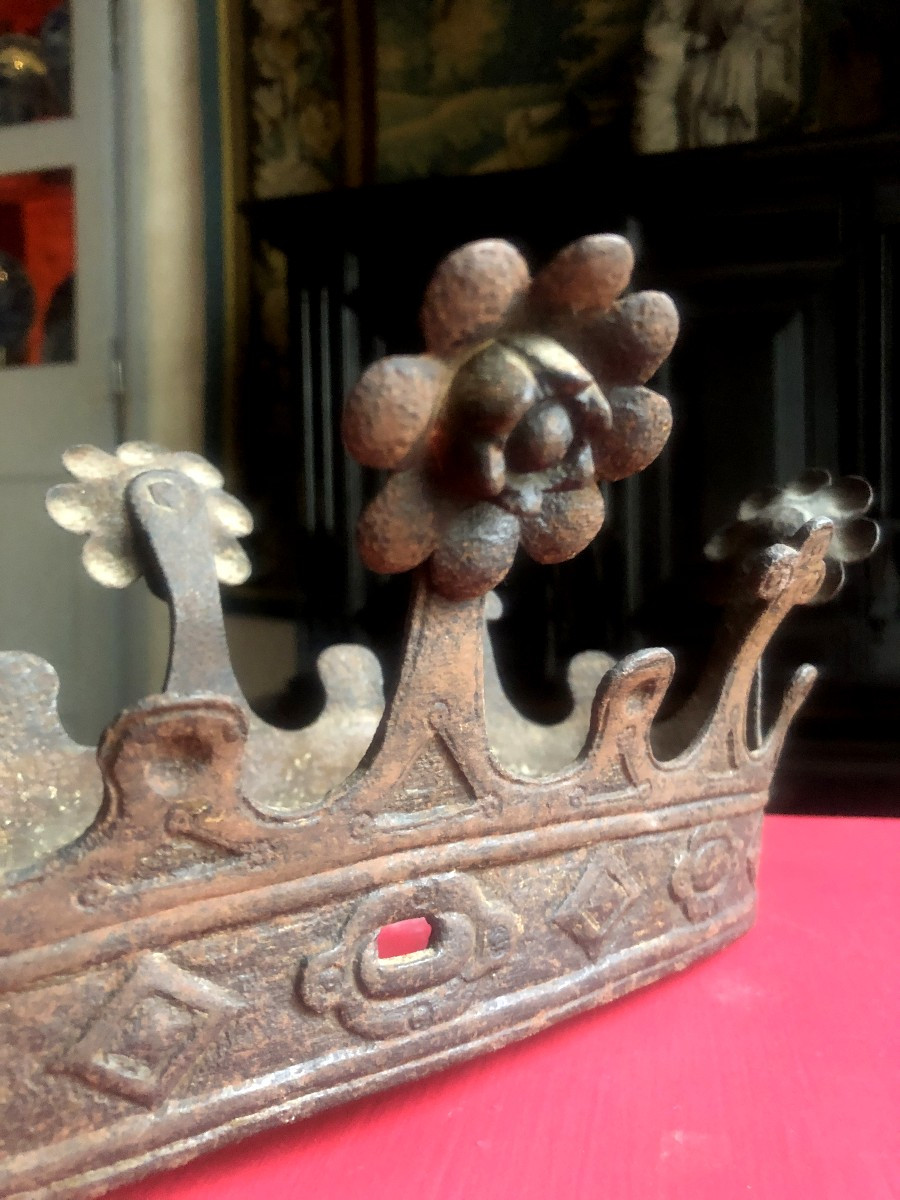 Crown, 18th Century.