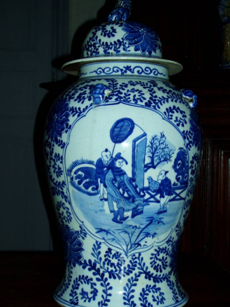 Vase couvert Chine .-photo-1