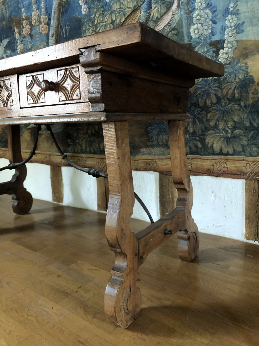 Spanish Table, 18th Century.-photo-2