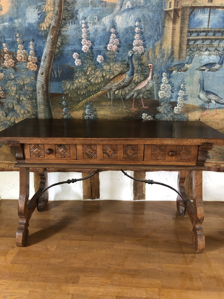 Spanish Table, 18th Century.-photo-2
