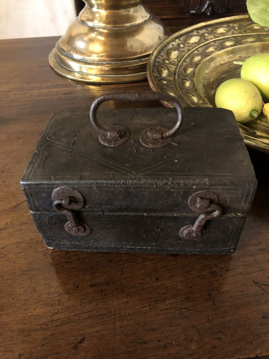 Box, 18th Century.-photo-4