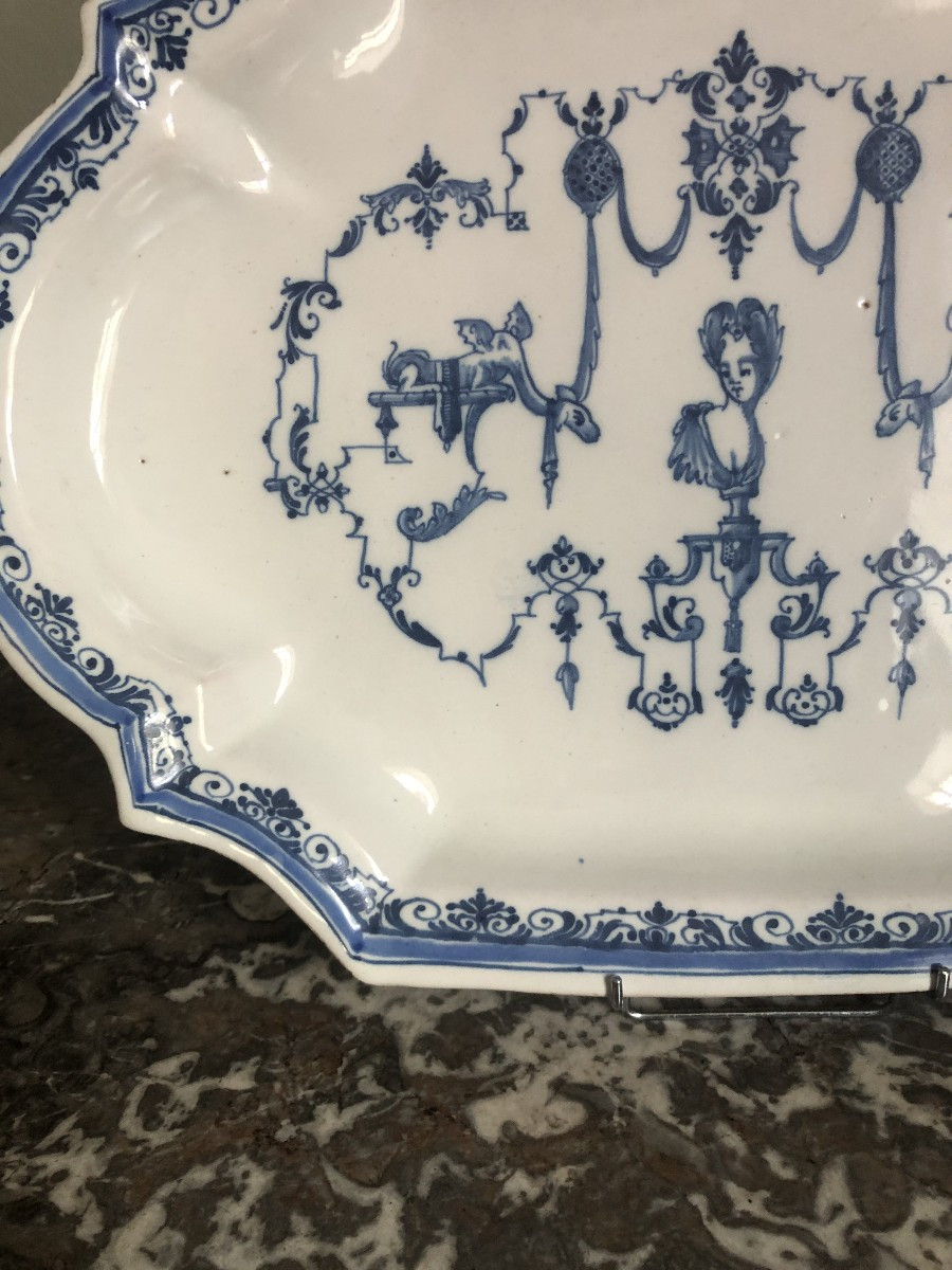 Grand plat de Moustiers, XVIIIème .-photo-2