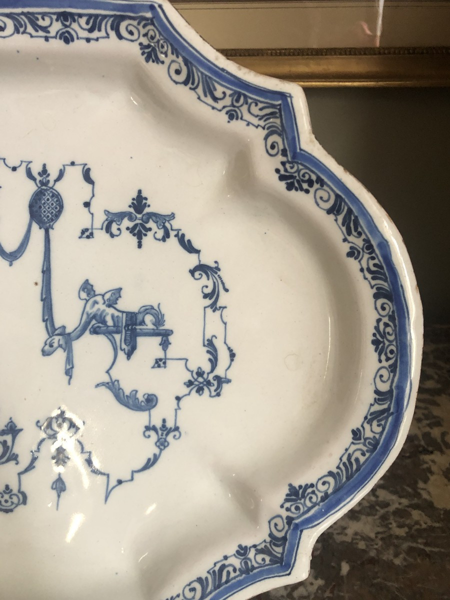 Grand plat de Moustiers, XVIIIème .-photo-1