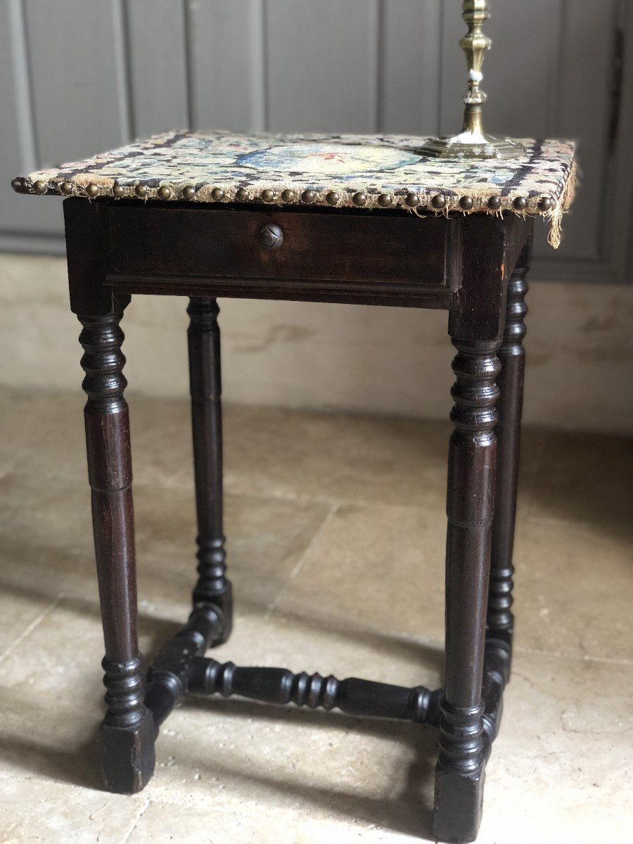 Small Table, 17th Century.-photo-3