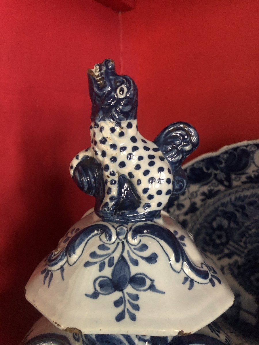 Delft Covered Pot, 18th Century.-photo-2