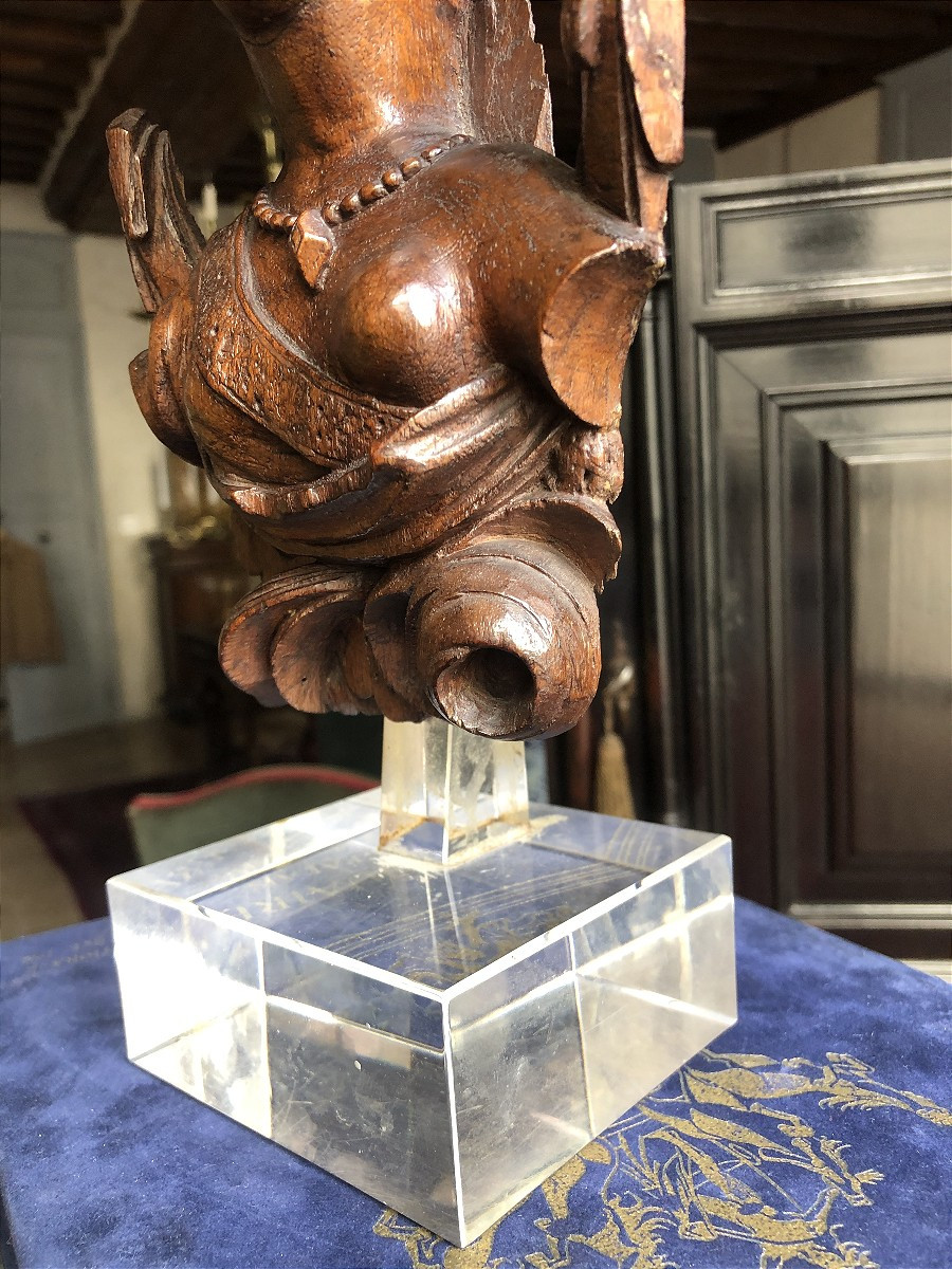 Sculpture Of A Woman, Renaissance.-photo-3