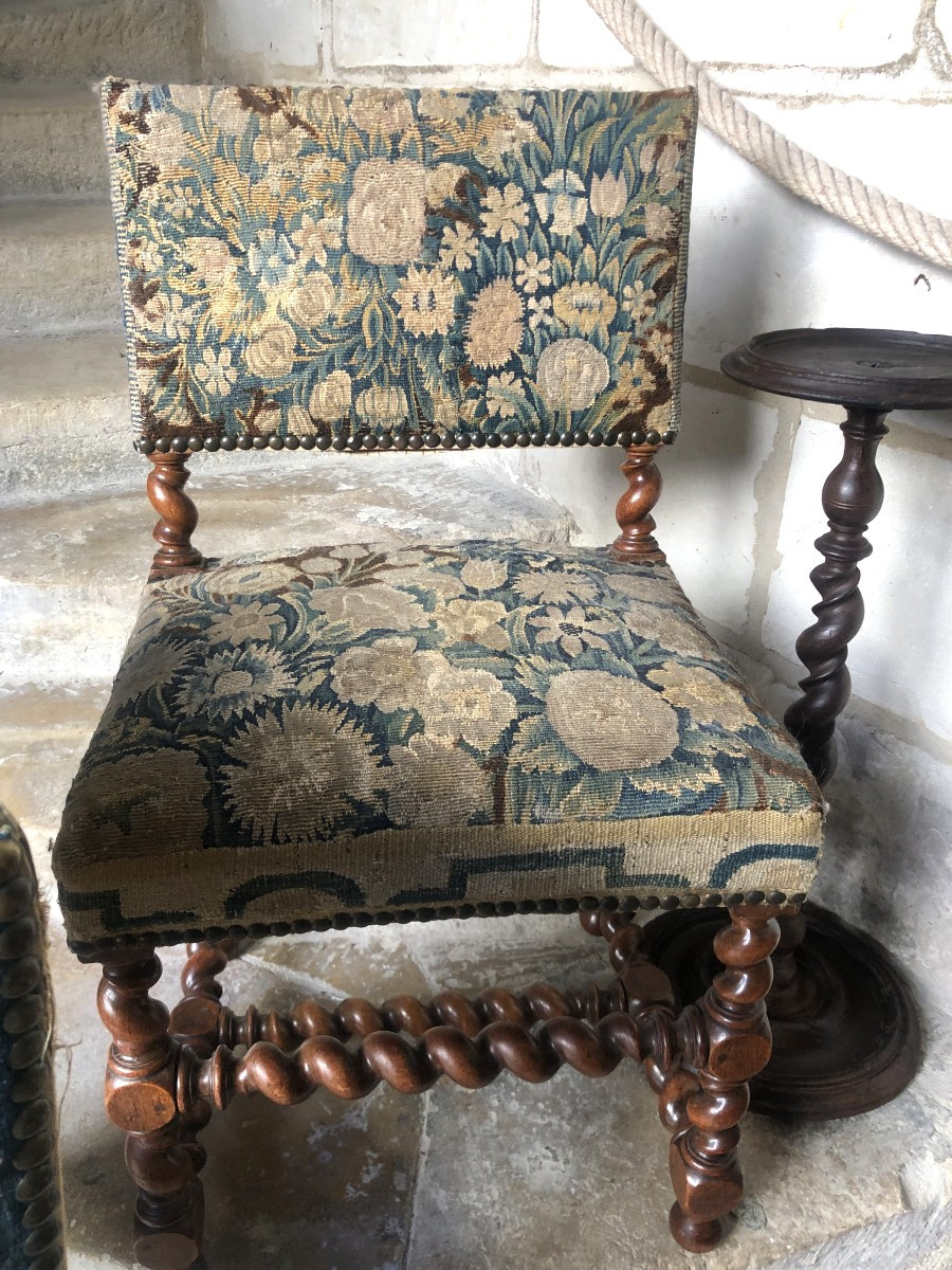 Quatre chaises Louis XIII . -photo-1