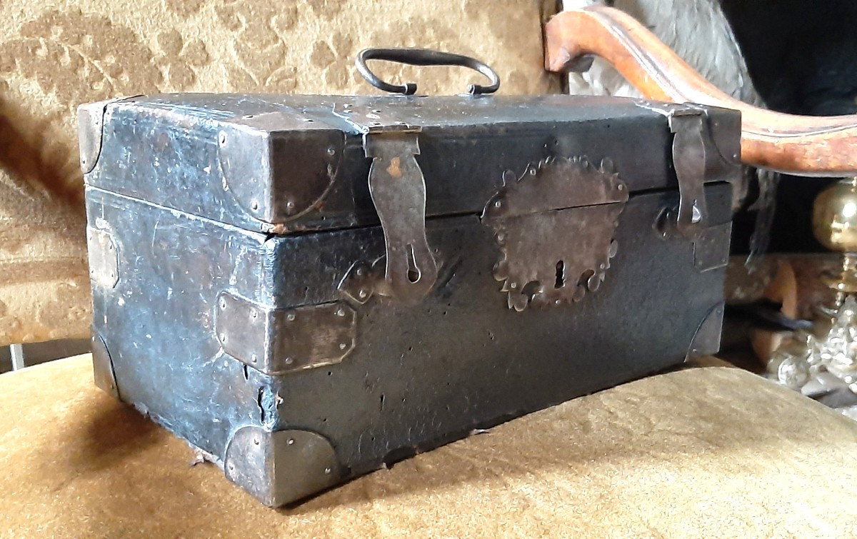 Box, 18th Century .-photo-4