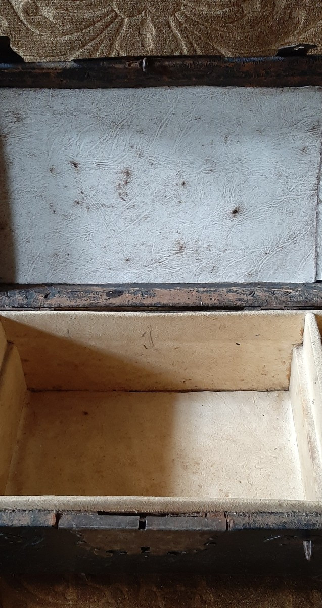 Box, 18th Century .-photo-2