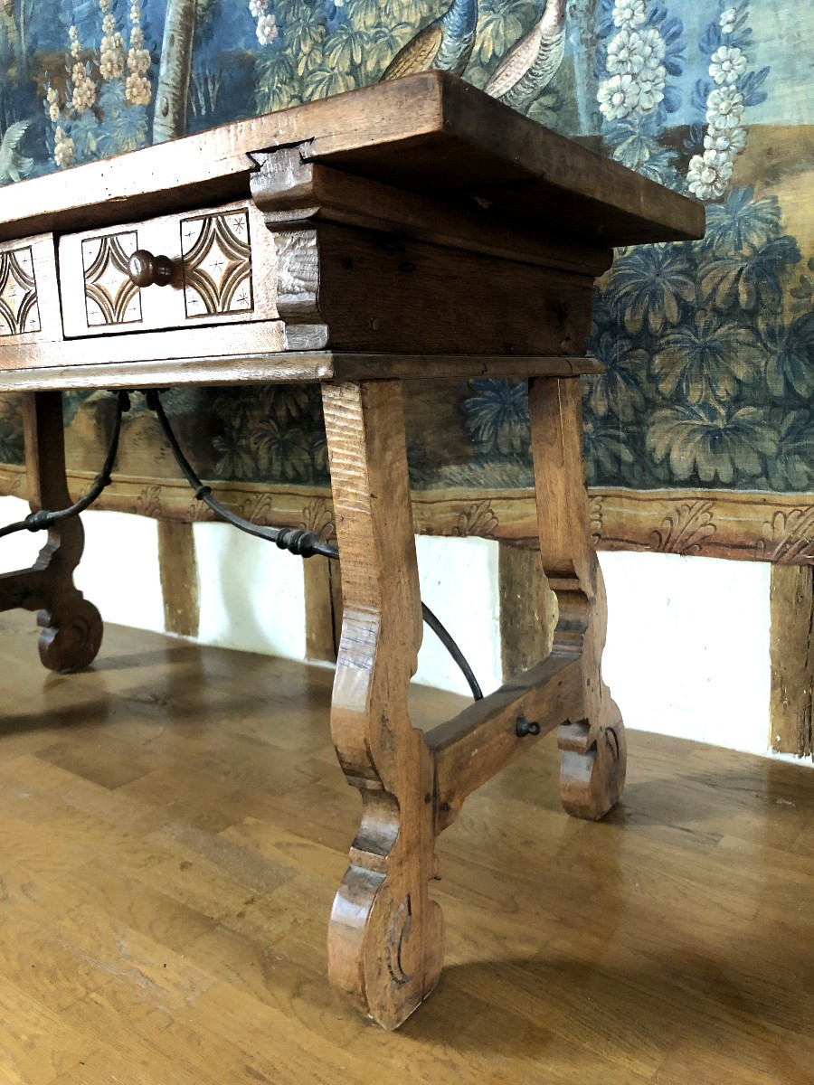 Spanish Table, 18th Century .-photo-3