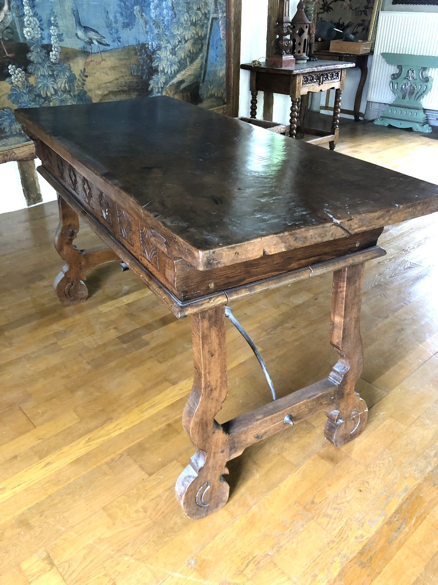 Spanish Table, 18th Century .-photo-3