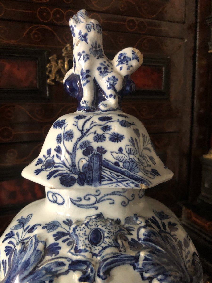 Delft Covered Vase, 18th Century .-photo-2