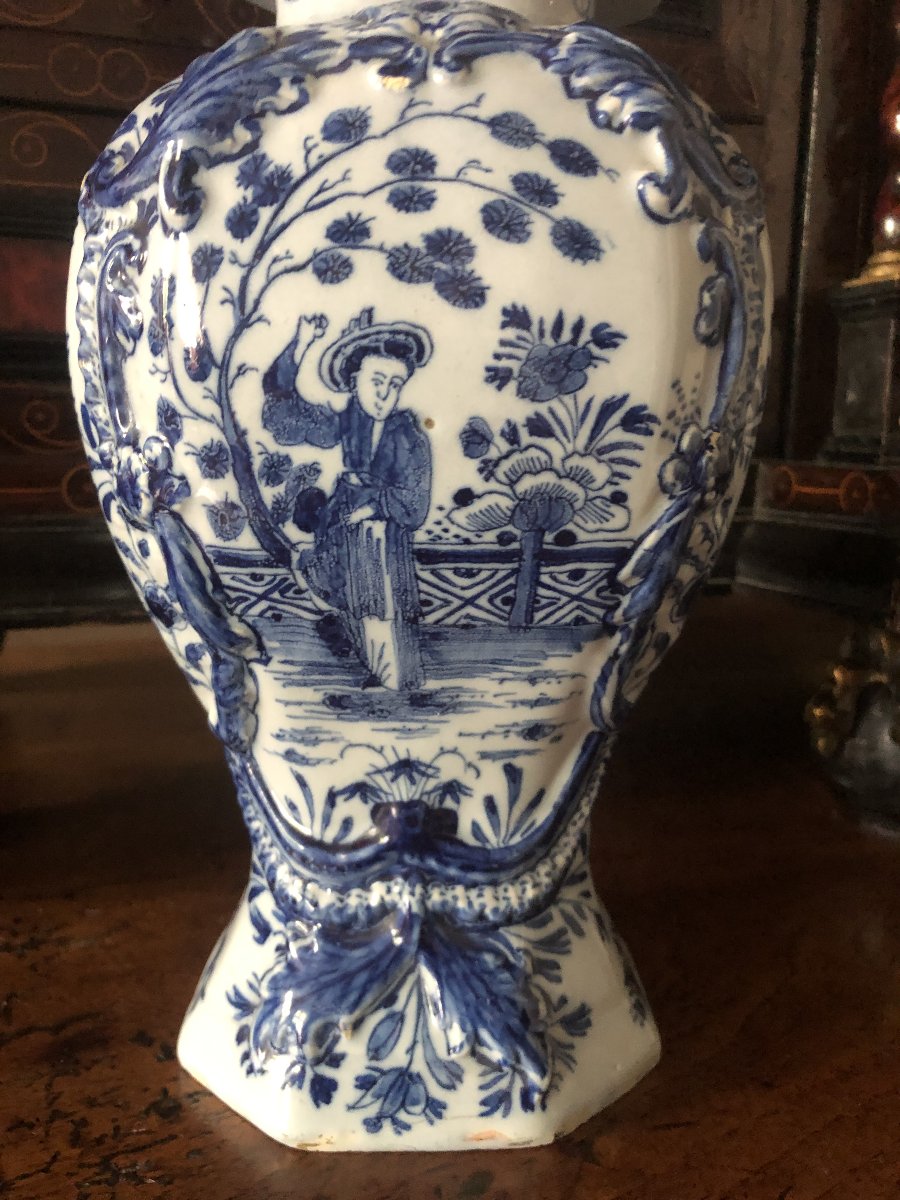 Delft Covered Vase, 18th Century .-photo-3