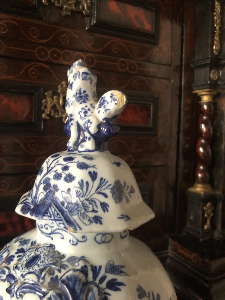 Delft Covered Vase, 18th Century .-photo-3