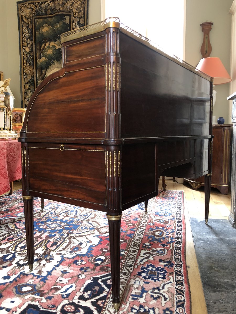 Large Cylinder Desk, 18th Century.-photo-8
