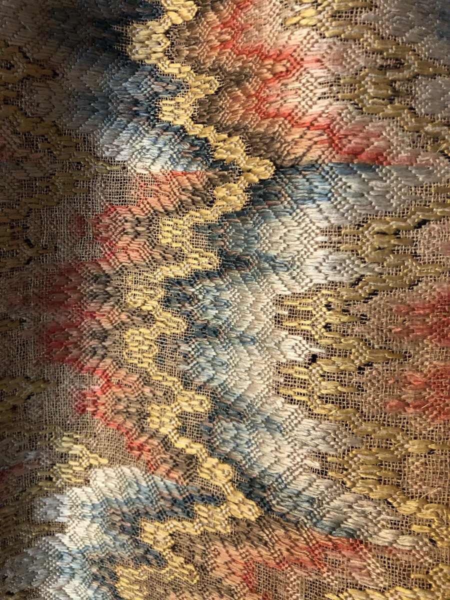 Textiles, 17th Century.-photo-3