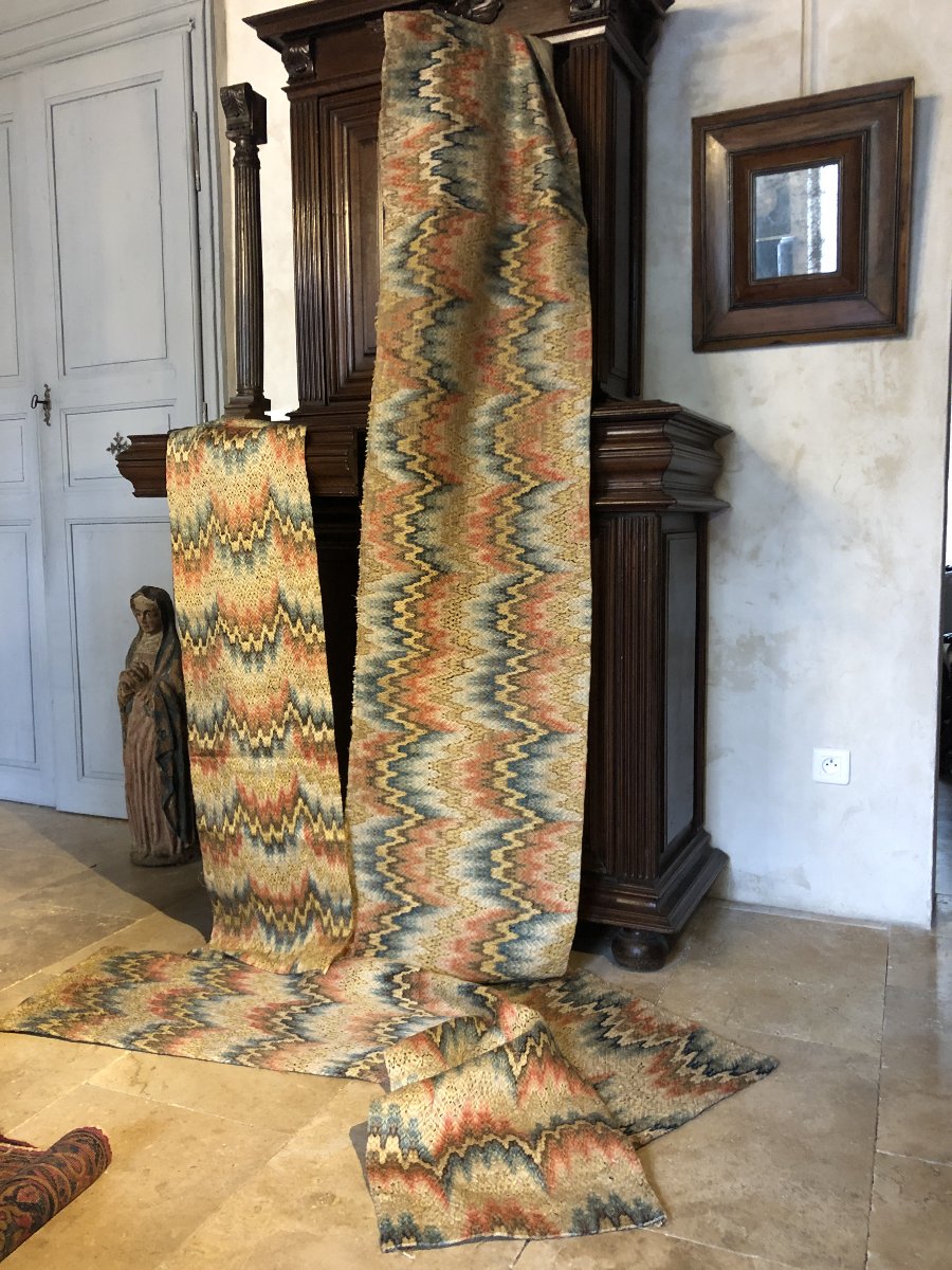 Textiles, 17th Century.-photo-4