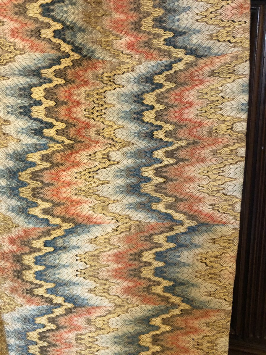 Textiles, 17th Century.-photo-5