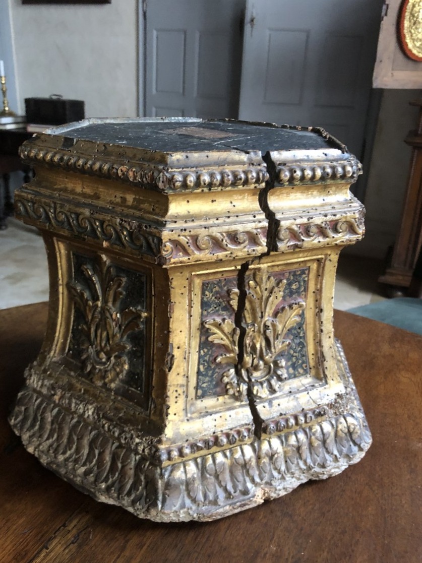 17th-century Pedestal.-photo-4