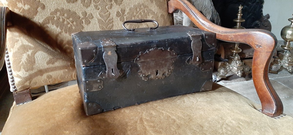 Box, 18th Century.-photo-2