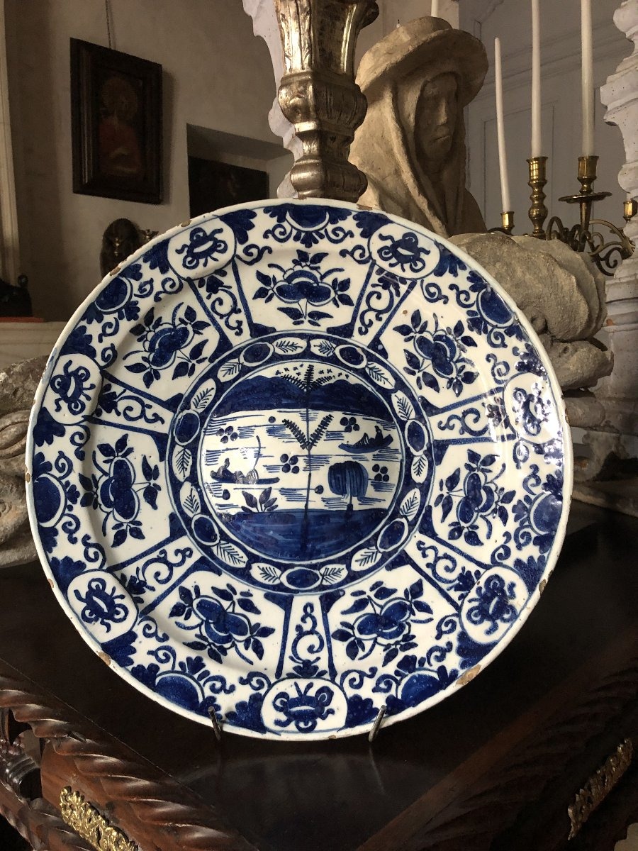 Delft Navel Dish, 18th Century.