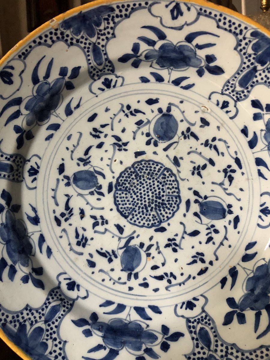 Delft Deep Dish, 18th Century.-photo-2