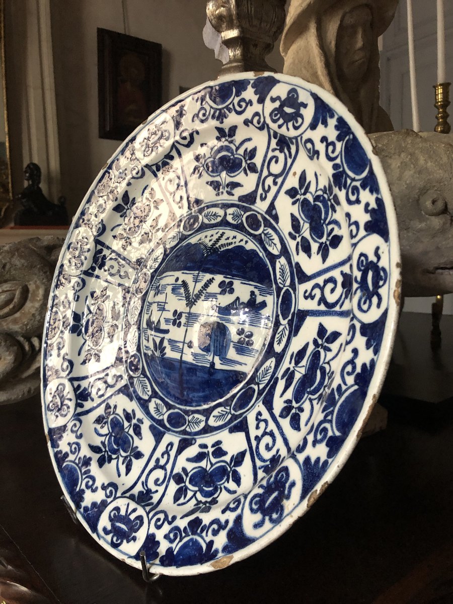 Delft Navel Dish, 18th Century.-photo-1