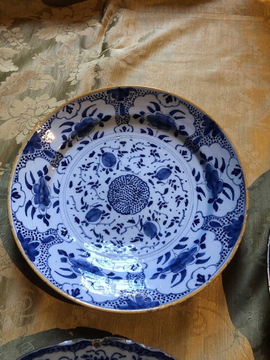 Delft Plates, 18th Century.-photo-2