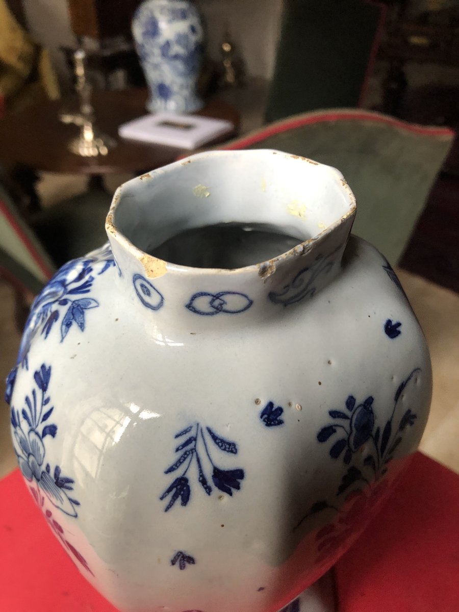 Delft Vase, 18th Century.-photo-3