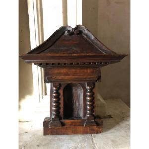 Niche, Statuette .