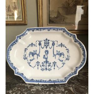 Grand plat de Moustiers, XVIIIème .