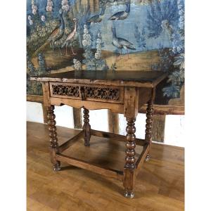 Petite table, XVIIème .