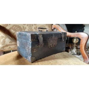 Box, 18th Century.
