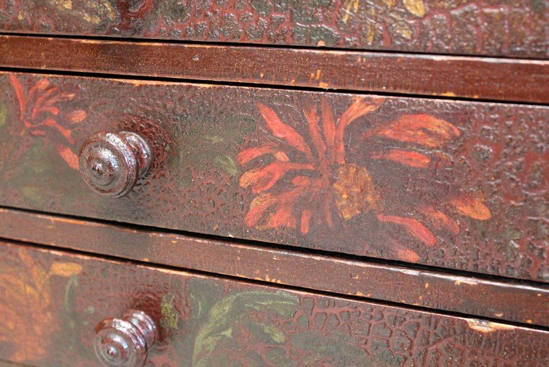 Small Chest Of Drawers In Pine And Cracked Varnish - 1920s-photo-1