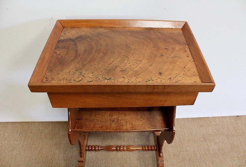 Small Living Room Table Empty-pocket In Solid Walnut - Mid-19th Century-photo-2
