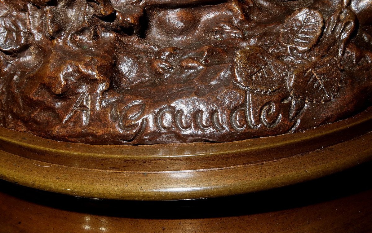 Important Bronze -photo-4