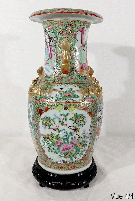 Canton Porcelain Vase On Wooden Base, China - Nineteenth-photo-2