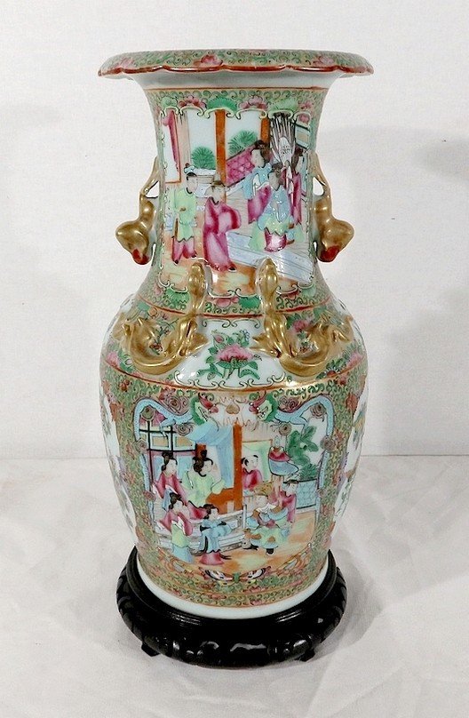 Canton Porcelain Vase On Wooden Base, China - Nineteenth