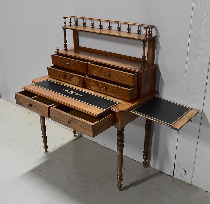 Petit Bureau à Gradin En Noyer, époque Louis Philippe - 2ème Partie XIXe-photo-2