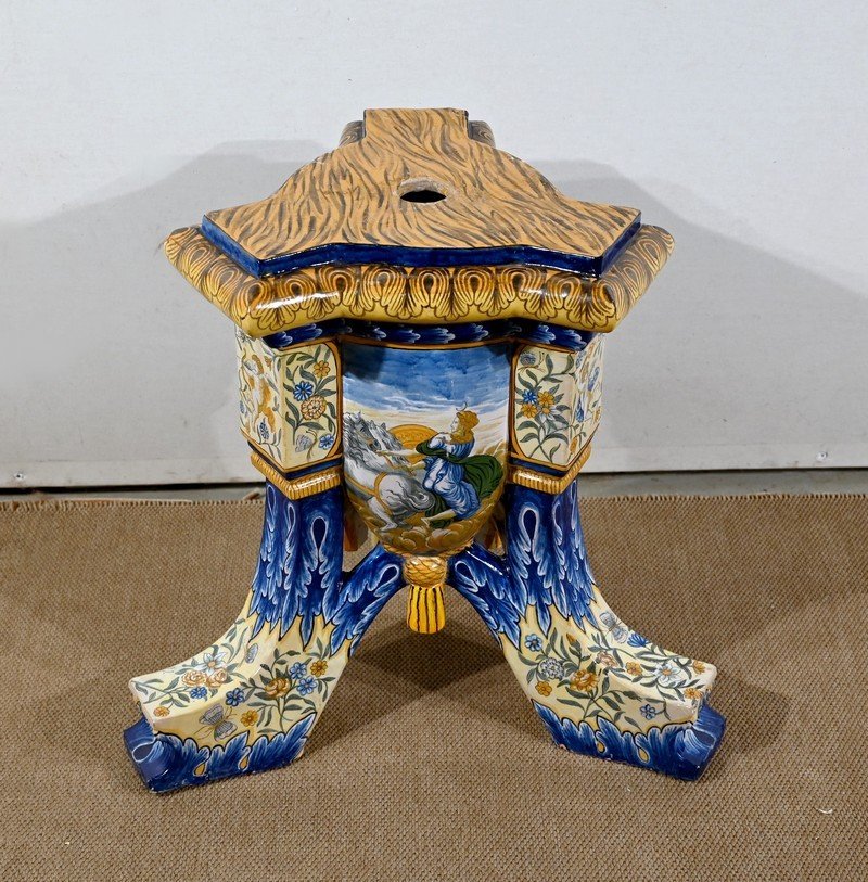 Vase Set On Bolster In Majolica, Italy - Nineteenth-photo-4