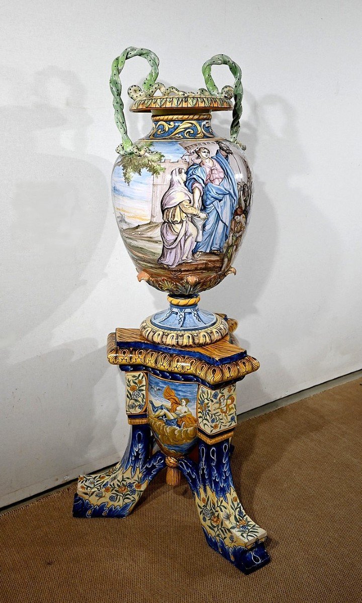 Ensemble Vase Sur Sellette En Majolique, Italie – XIXe