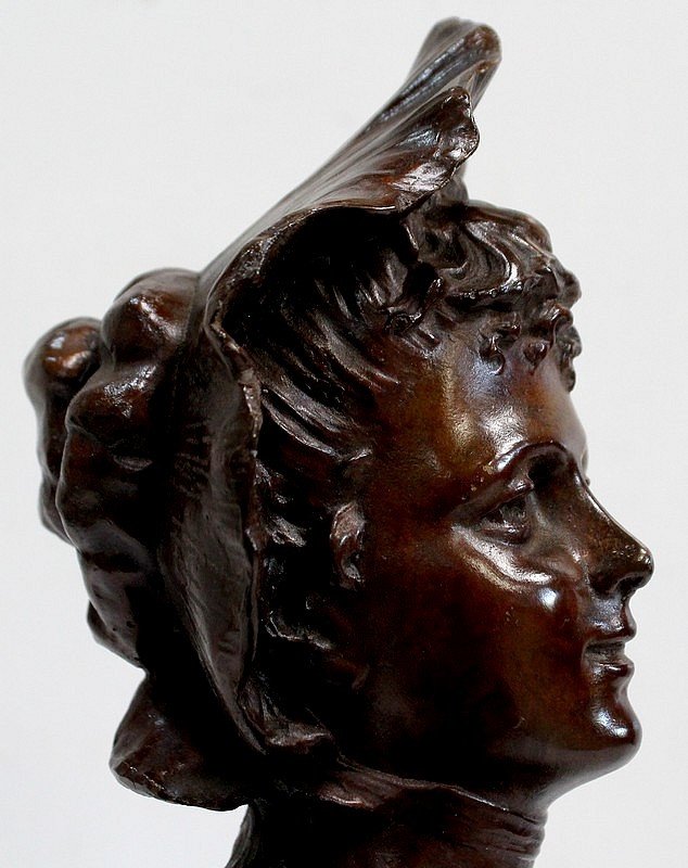Bronze « Femme Au Chapeau »  De Meslais – Début XXe-photo-3