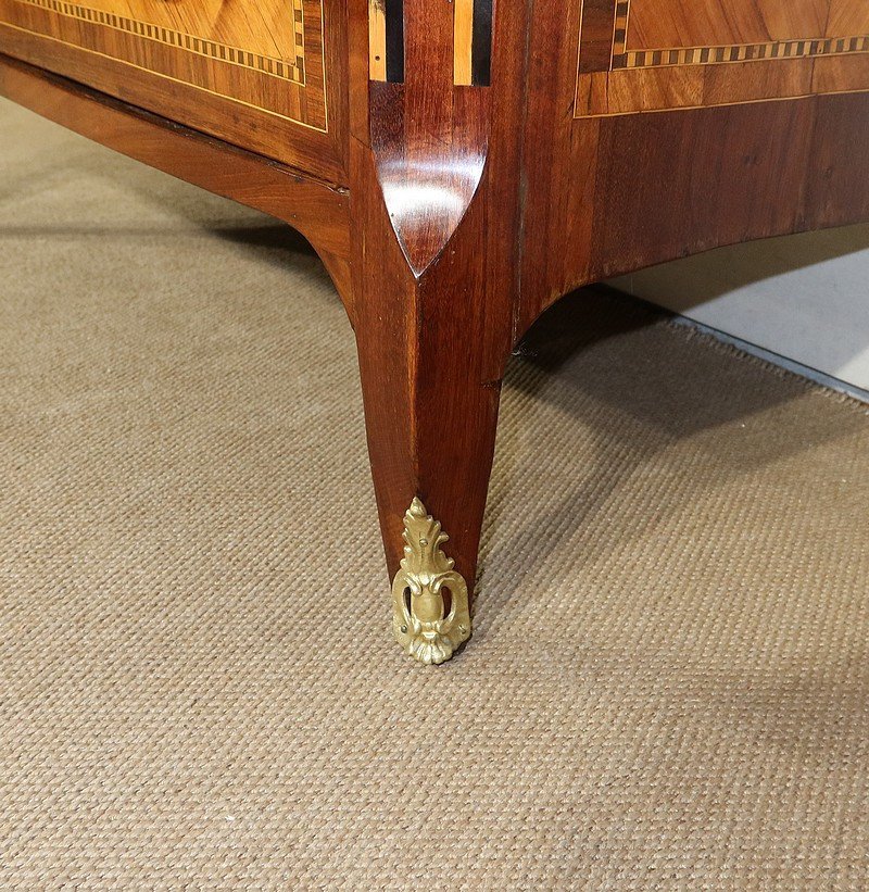 Petite Commode En Marqueterie De Bois Précieux, Estampillée C-m. Magnien, époque Louis XVI – XV-photo-1