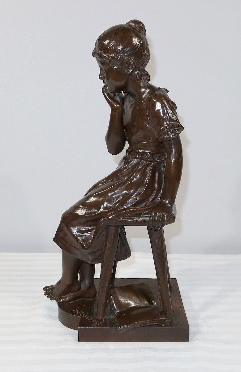 Bronze « jeune Fille Assise », Par A. Massoulle – Fin XIXe-photo-1