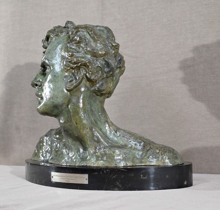 Important Bronze « Jean Mermoz », Signé A.ouline – 1ère Partie XXe-photo-1