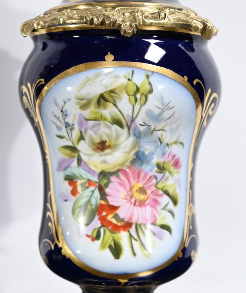 Paire De Lampes à Pétrole En Porcelaine De Sèvres Et Bronze, époque Napoléon III – Milieu XIXe-photo-6