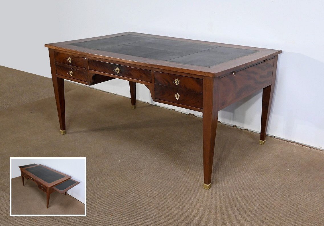 Important Mahogany Desk, Directoire Period - Early 19th Century