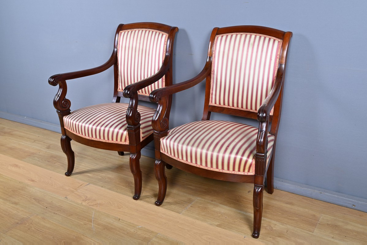 Pair Of Armchairs In Solid Cuban Mahogany, Restoration Period – Early 19th Century-photo-3