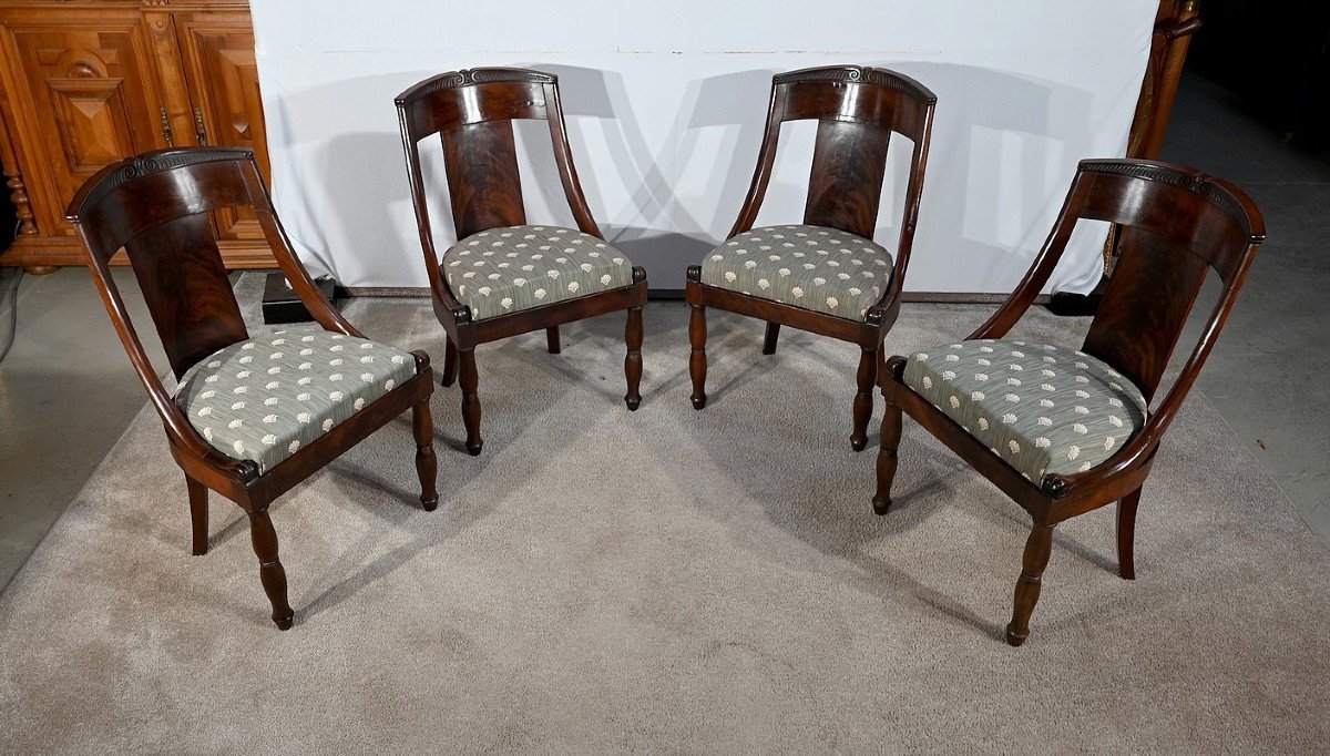 Suite Of 4 Gondola Chairs In Cuban Mahogany, Restoration Period – Early 19th Century