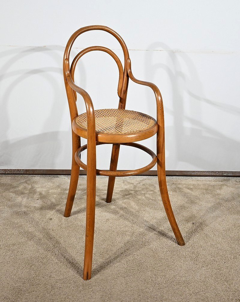 Children's High Chair In Curved Beech, Stamped Thonet - Early 20th Century